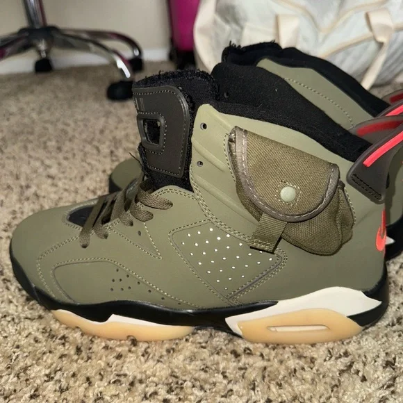 Travis Scott x Air Jordan 6 Retro GS “Olive”